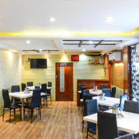 Hotel Venus Inn Bhubaneshwar ブバネーシュワル エクステリア 写真
