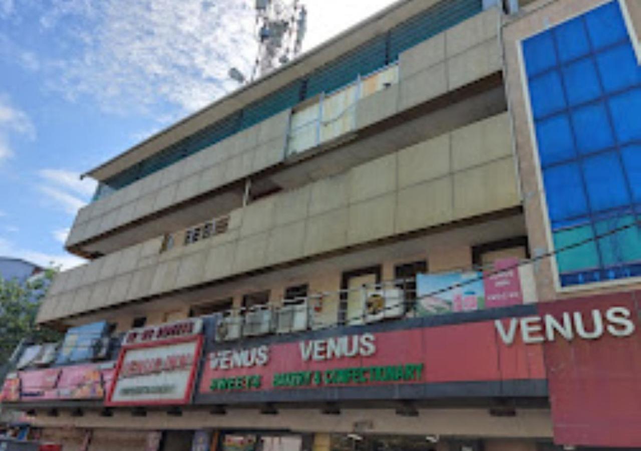 Hotel Venus Inn Bhubaneshwar ブバネーシュワル エクステリア 写真