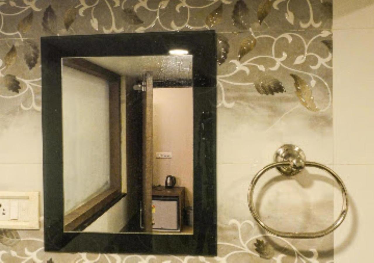 Hotel Venus Inn Bhubaneshwar ブバネーシュワル エクステリア 写真