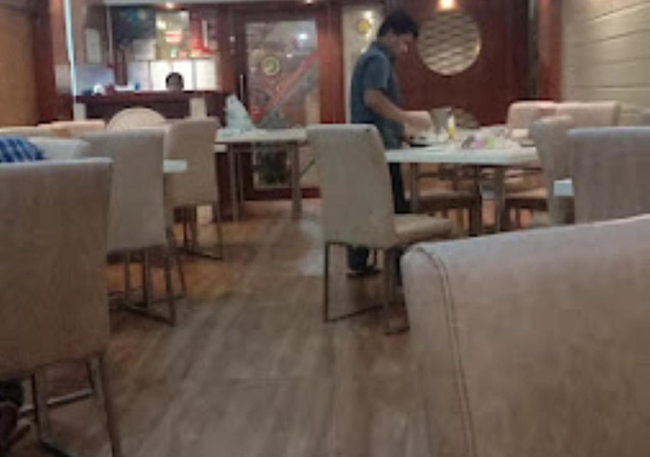 Hotel Venus Inn Bhubaneshwar ブバネーシュワル エクステリア 写真