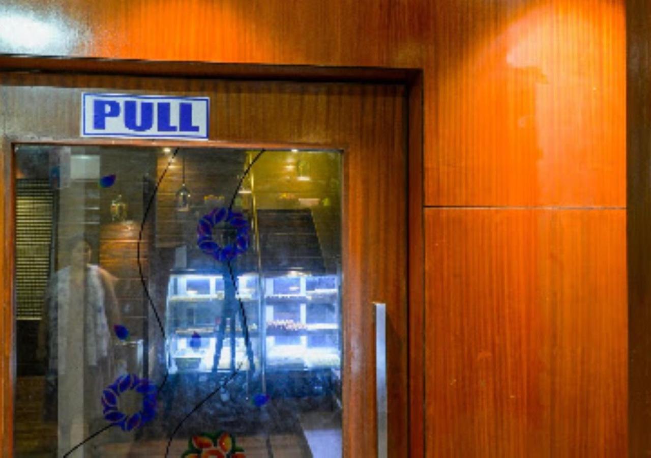 Hotel Venus Inn Bhubaneshwar ブバネーシュワル エクステリア 写真