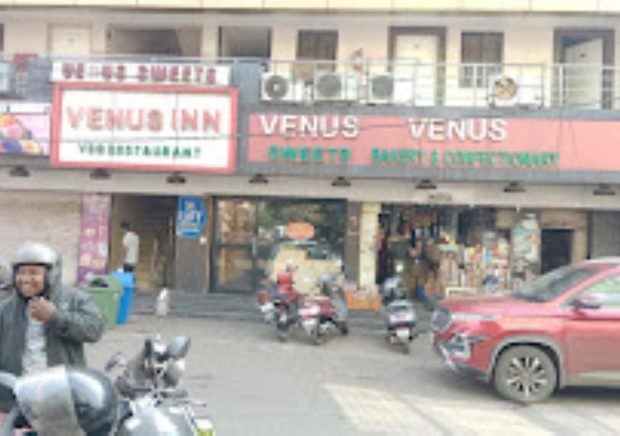 Hotel Venus Inn Bhubaneshwar ブバネーシュワル エクステリア 写真